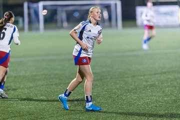 Bild 82 - wBJ Hamburger SV - Eimsbuettler TV 2 : Ergebnis: 16:0